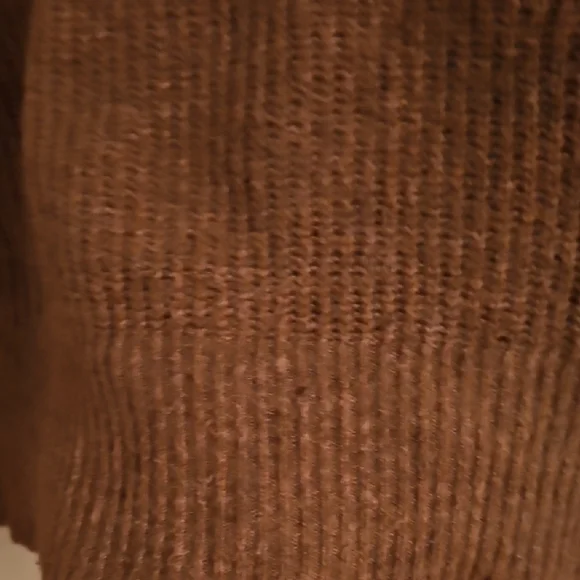 Cozy Brown Sweater, M, V Neck, Oversized, Old Navy - Picture 5 of 7